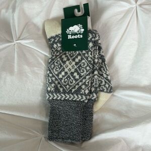 NWT roots socks